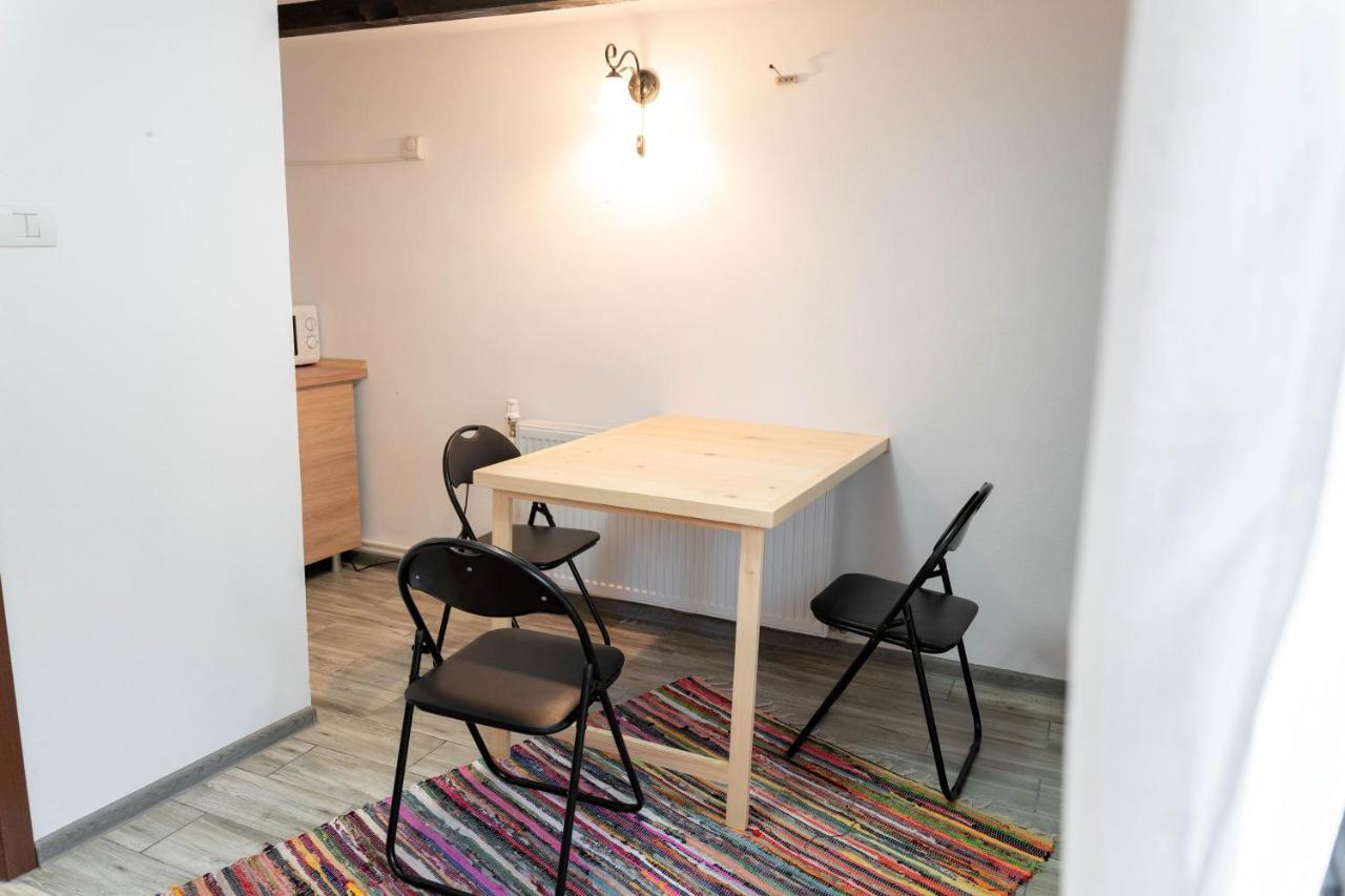 La Fanar Guesthouse Curtea De Arges Bagian luar foto
